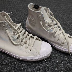 Suede Converse Chuck Taylor’s